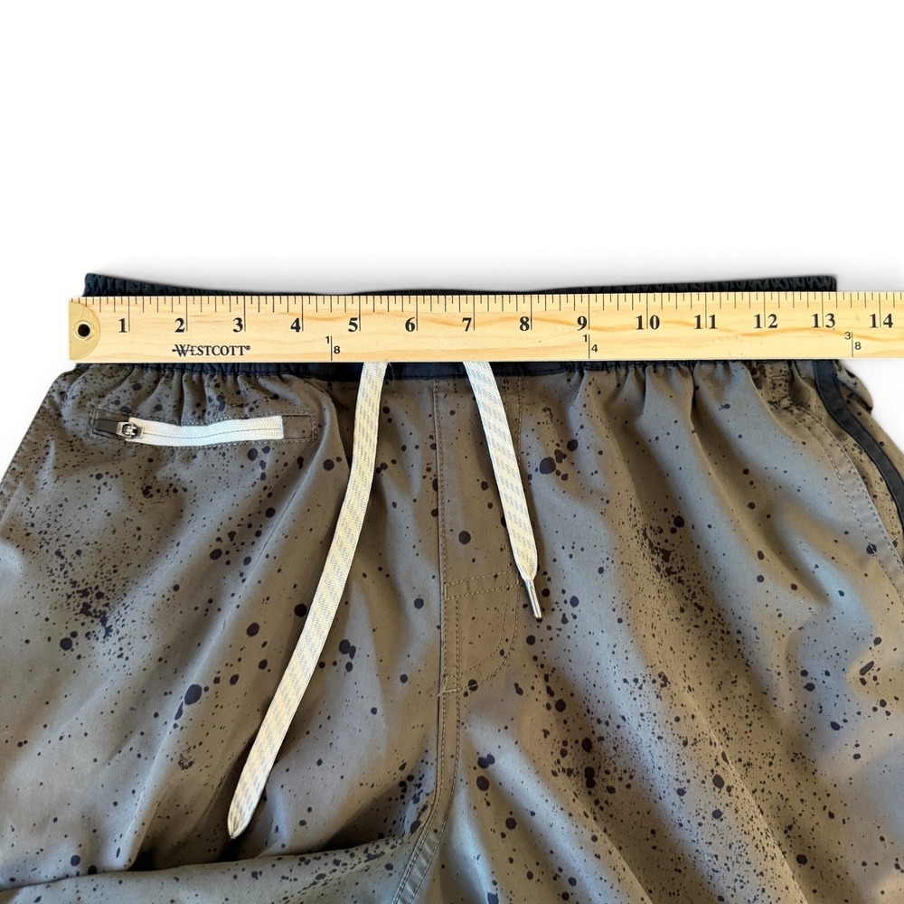 Vuori Banks Shorts sz S Mens Olive Green Paint Splatter Athletic Training *READ* - Picture 6 of 7